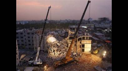 Derrumbe de edificio en Bangladesh