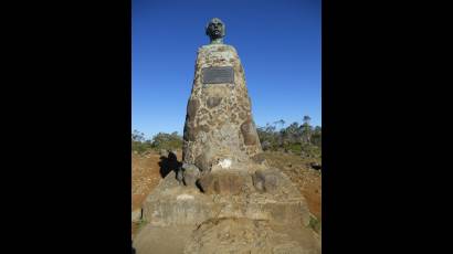 Busto de José Martí en el Pico Turquino