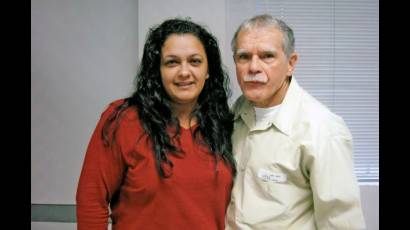Oscar López Rivera y su hija Clarisa López Ramos