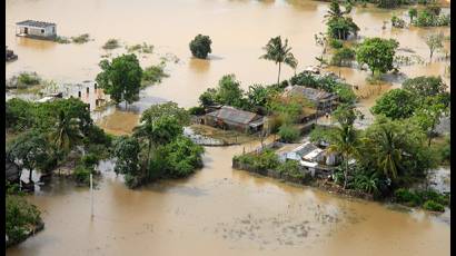 Localidades del Occidente continúan inundadas