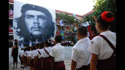 Aniversario 85 del natalicio del Che