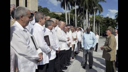 Juramentación de nuevos embajadores cubanos