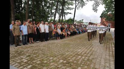 Rinden homenaje a los jóvenes artemiseños caídos en la gesta del 26 de julio