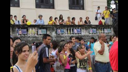 Universidad de La Habana llena de cintas amarillas