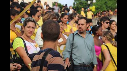 Jóvenes universitarios, profesores y trabajadores por la liberación de los cinco