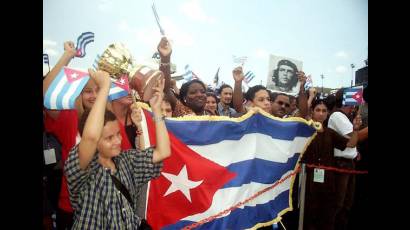 Jóvenes cubanos se preparan para el festival de Ecuador