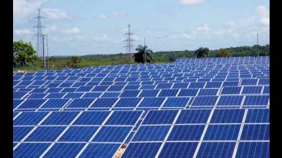 Parque fotovoltaico guantanamero