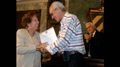 Doctora Elena Vigil Santos y Doctor Augusto González