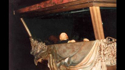 El mausoleo del Kremlin, en la Plaza Roja de Moscú