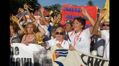 Por los Cinco en Holguín