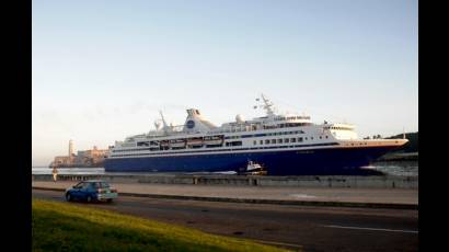 Llegó a La Habana crucero con estudiantes norteamericanos