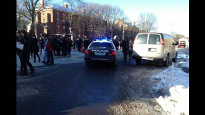 Desalojan Universidad de Harvard por reporte de explosivos