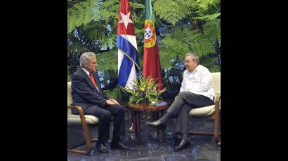 Jerónimo de Sousa y Raúl Castro Ruz