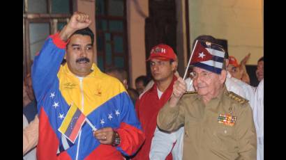Raúl y Maduro