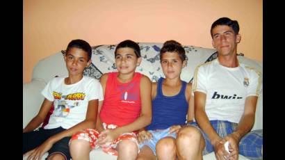 Adolescente rescatados en cuevas de Matanzas