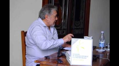 Presentación del libro Ecuador: de banana republic a la no república