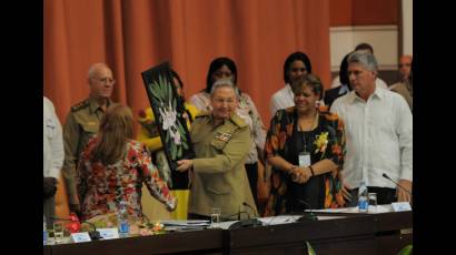 Asistió Raúl al IX Congreso de la Federación de Mujeres Cubanas