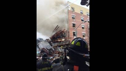 Se desploma edificio en Nueva York por posible explosión