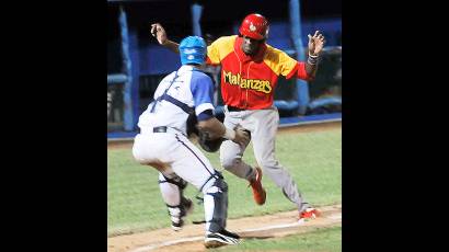 Industriales contra Matanzas