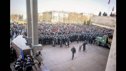 Proclaman en Ucrania a la República Popular de Donetsk