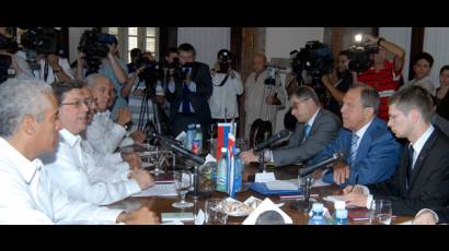 Ministro de Asuntos Exteriores ruso se reunió con su homólogo cubano