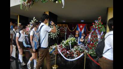 El pueblo cubano rindió homenaje al líder de Los Van Van