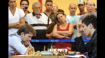 Lázaro Bruzón contra el filipino Wesley So