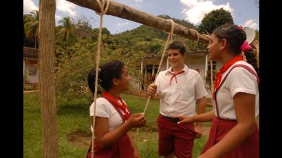 Yainelis López, Gabriel Cardoso y Claudia Díaz