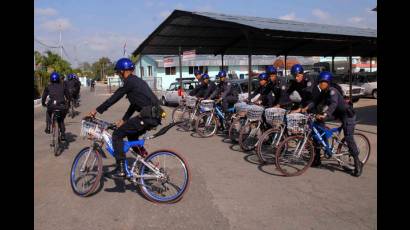 Policías en bicicleta