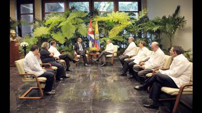 Recibió Raúl al Vicepresidente de Ecuador