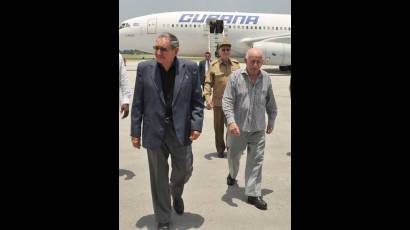 Raúl Castro Ruz y José Ramón Machado Ventura
