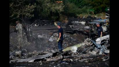 Restos del avión malasio