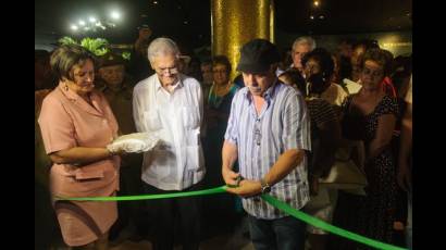 Inauguración de exposición Fidel es Fidel