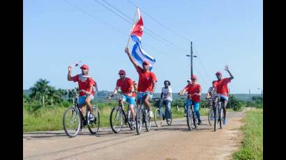 Rumbo al Campamento Julio Antonio Mella