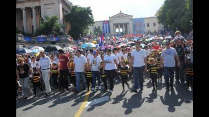 Marcha Estudiantil y Juvenil Los Pinos Nuevos