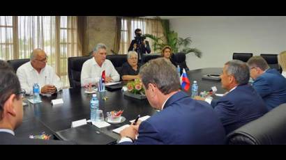 Presidente de Tatarstán visita Cuba
