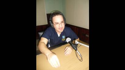 Jairo Alberto, conductor de programas radiales como El show de las tres y Voces cruzadas