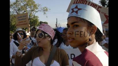 Jóvenes cubanos