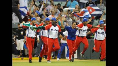 Cuba pasa a la final de la Serie del Caribe