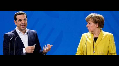 Tsipras a Merkel: no hay solución sin el pueblo
