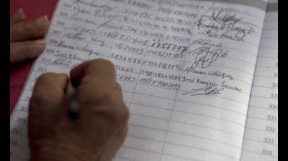 Venezuela: más de tes millones de firmas
