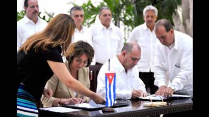 Marisol Touraine y Roberto Morales Ojeda