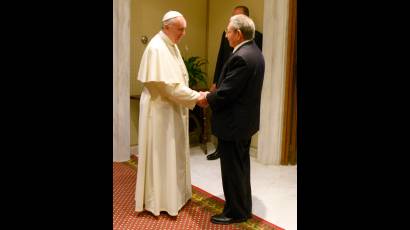 Presidente Raúl Castro se reúne con el Papa Francisco