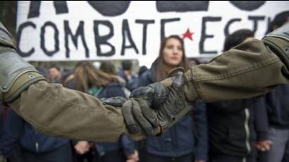 Estudiantes chilenos en nuevo «turno» en las calles