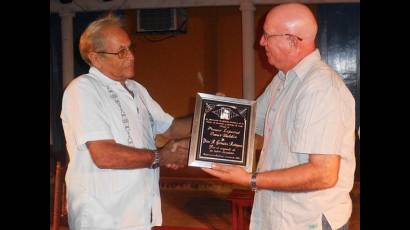 Director de Teatro Escambray gana Premio Omar Valdés