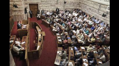 Grecia: Syriza herido de cara al tercer rescate