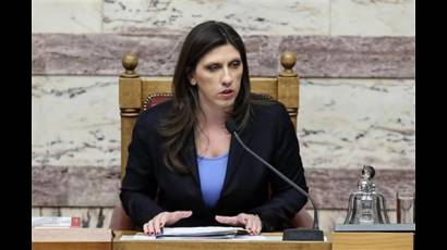 Tercer acuerdo de rescate debe pasar por el Parlamento griego