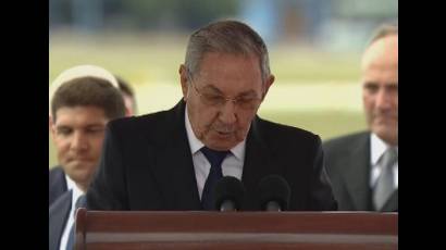 Recibe Raúl Castro al Papa Francisco