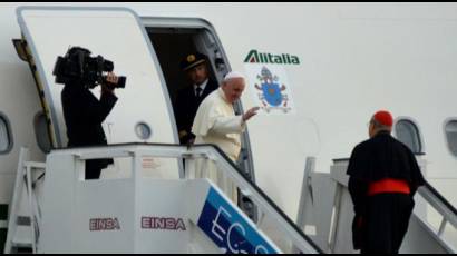 Llega el Papa Francisco a Holguín