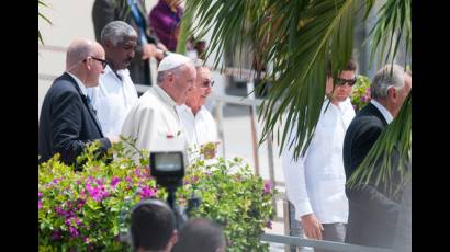 Despedida al Papa Francisco desde el aeropuerto de Santiago de Cuba.